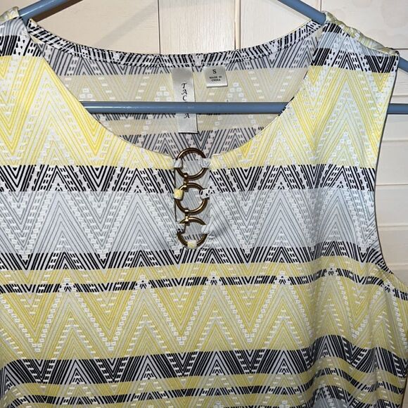 Tacera Zigzag pattern lightweight sleeveless blouse - Picture 6 of 7